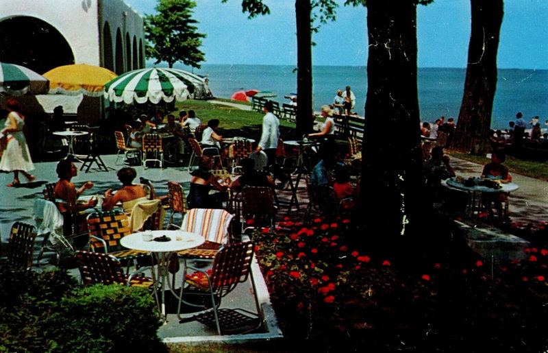 Gratiot Inn (Windemere Hotel) - Vintage Postcard (newer photo)